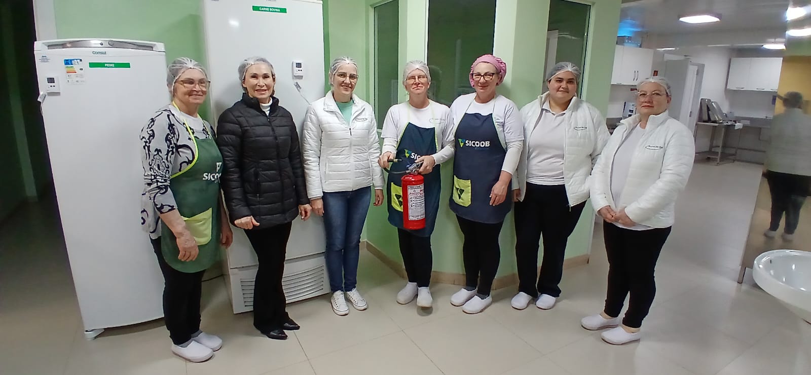 Treinamento de extintores para colaboradoras do HSJ