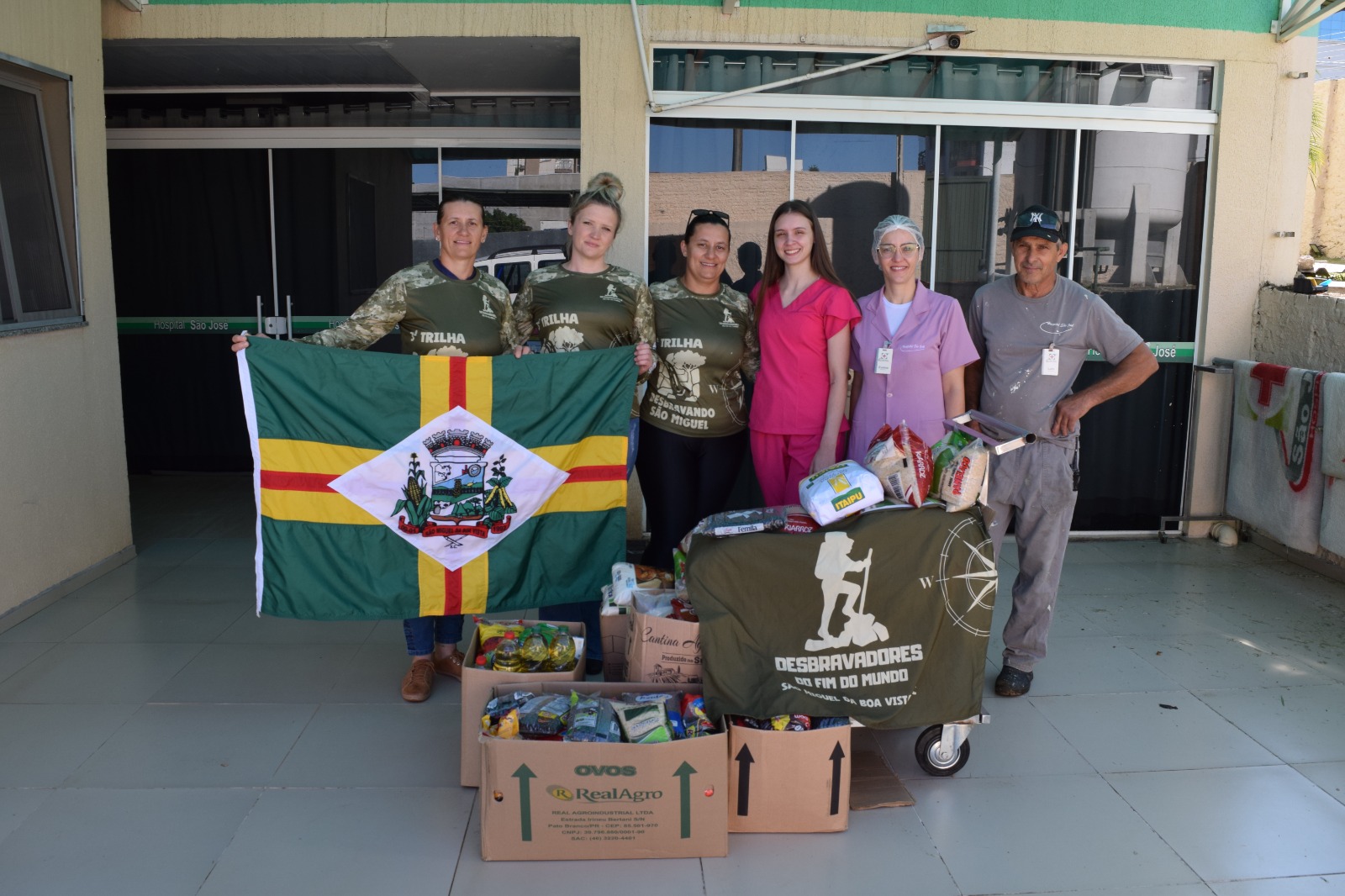 Gratidão que transforma: HSJ recebe doação de alimentos