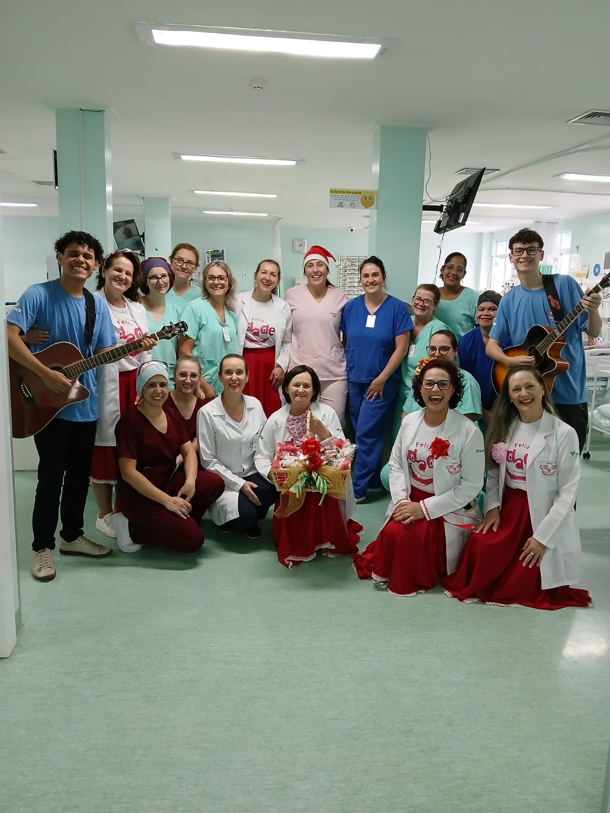 É tempo de sorrir: Projeto FelizCidade realiza visita especial