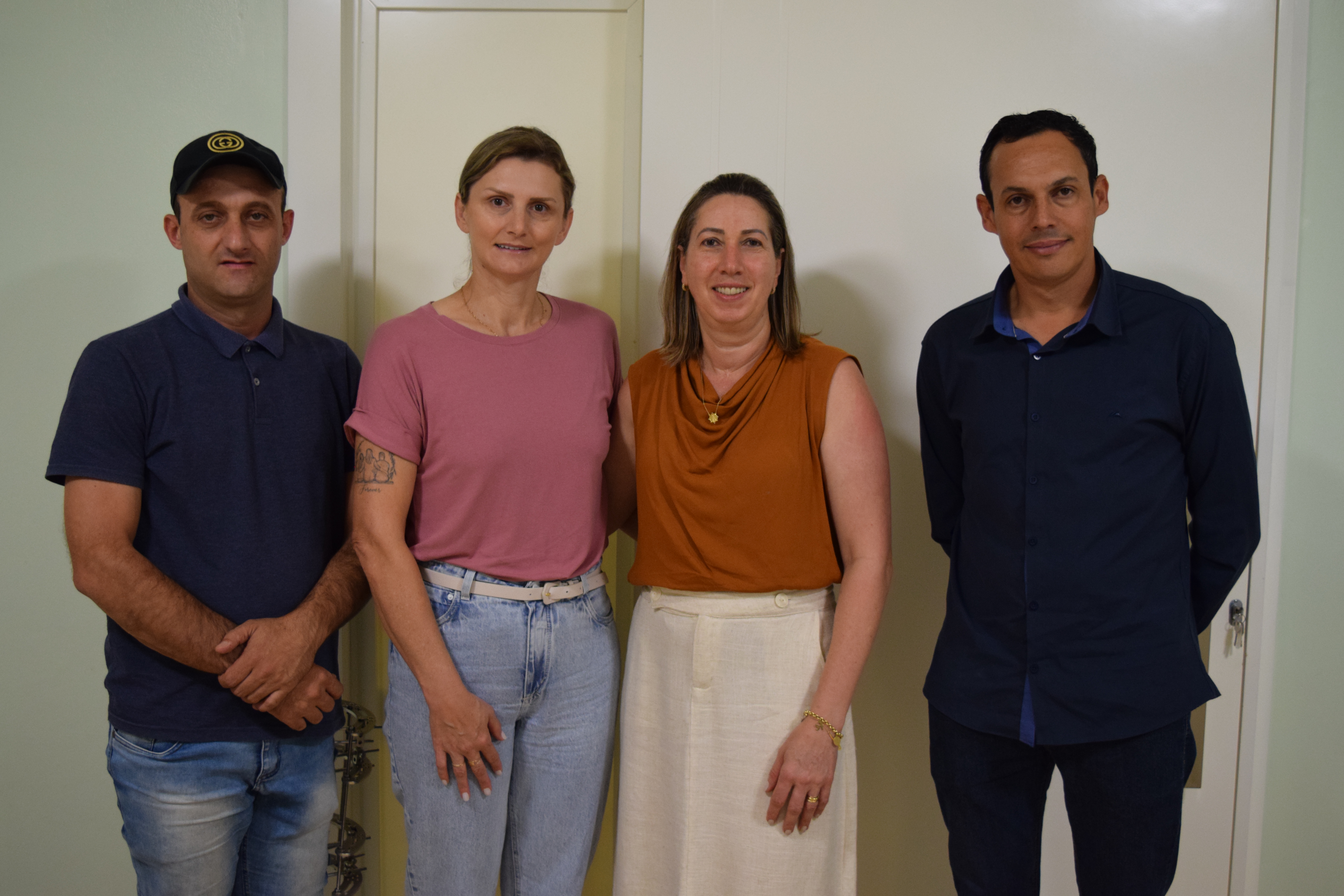 Reunião executiva: Prefeito e equipe de Santa Terezinha do Progresso visitam Hospital